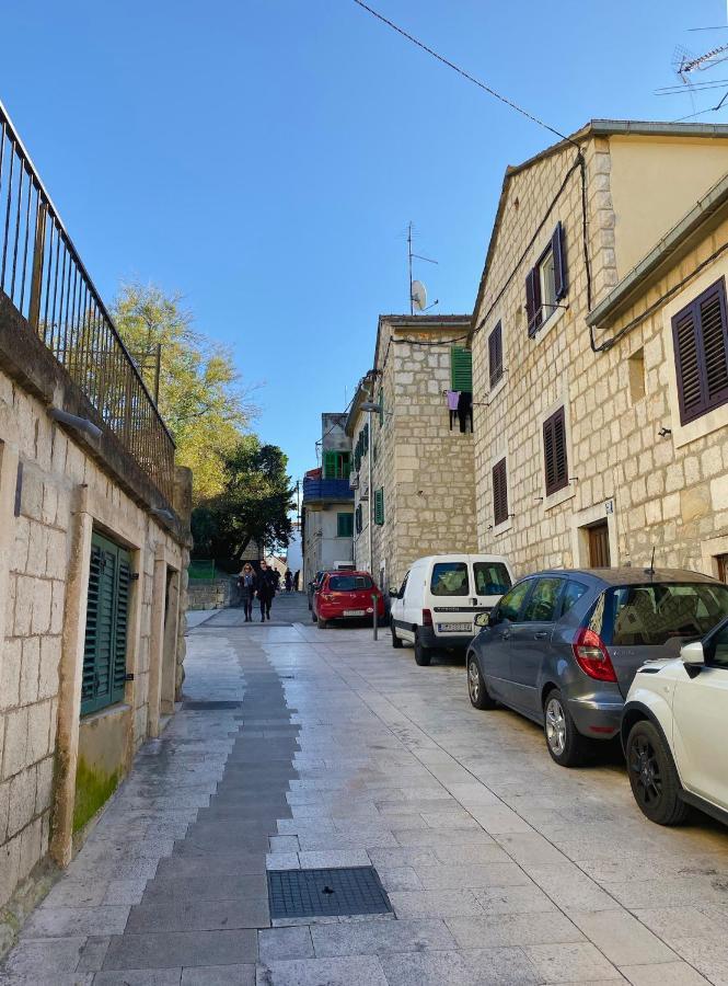 Studio di 18 m² in Appartamento con 1 bagno privato in zona Spalato Centro Esterno foto